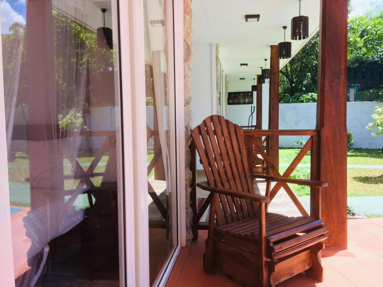 Villa Kandy Eksteriør bilde